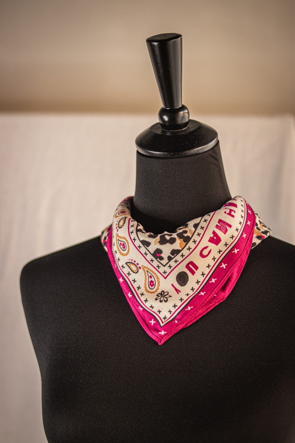 Fathia Wild Leopard Small (pearled ivory)
