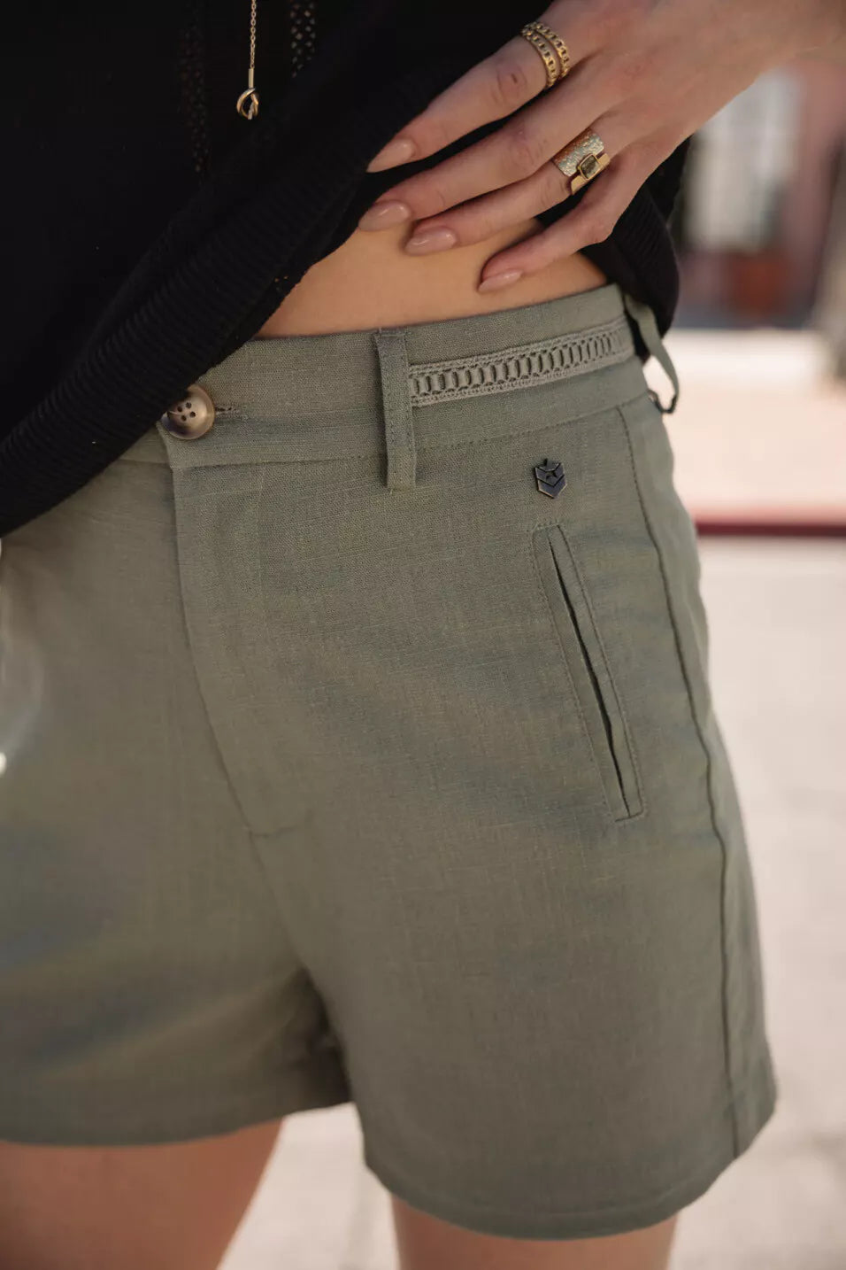 Shorts en lin Flavie (Deep lichen green)