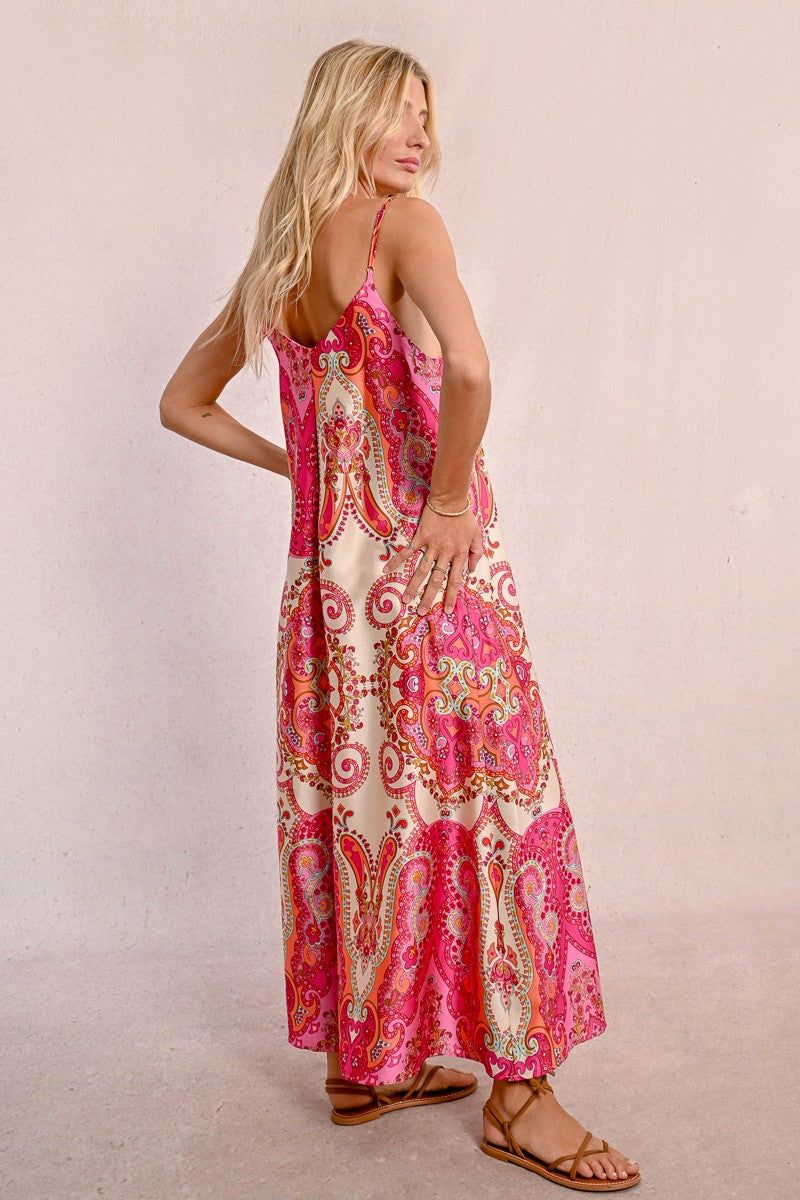 Robe longue satinée à bretelles